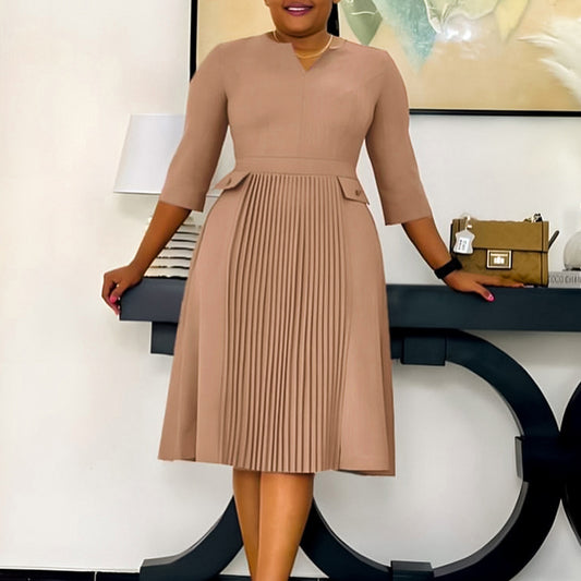 Women's Solid Color Plus Size Fashion Pleated Dress
