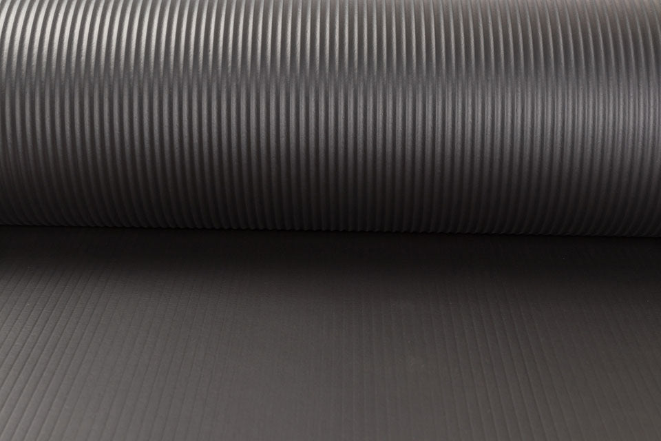 Female Universal Sports Yoga Mat